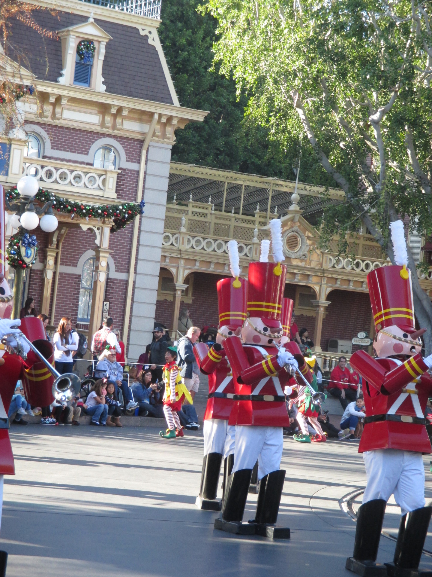 Marching toy soldiers in Anaheim, California at the Disneyland Christmas Eve Parade. 
